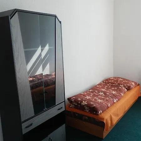Pod Mostem