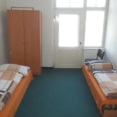 Pod Mostem Hostel *