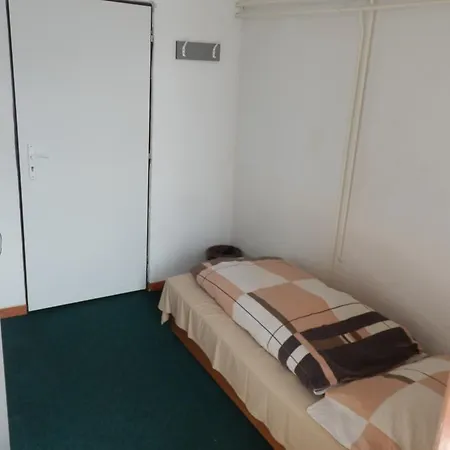 Pod Mostem Hostel *